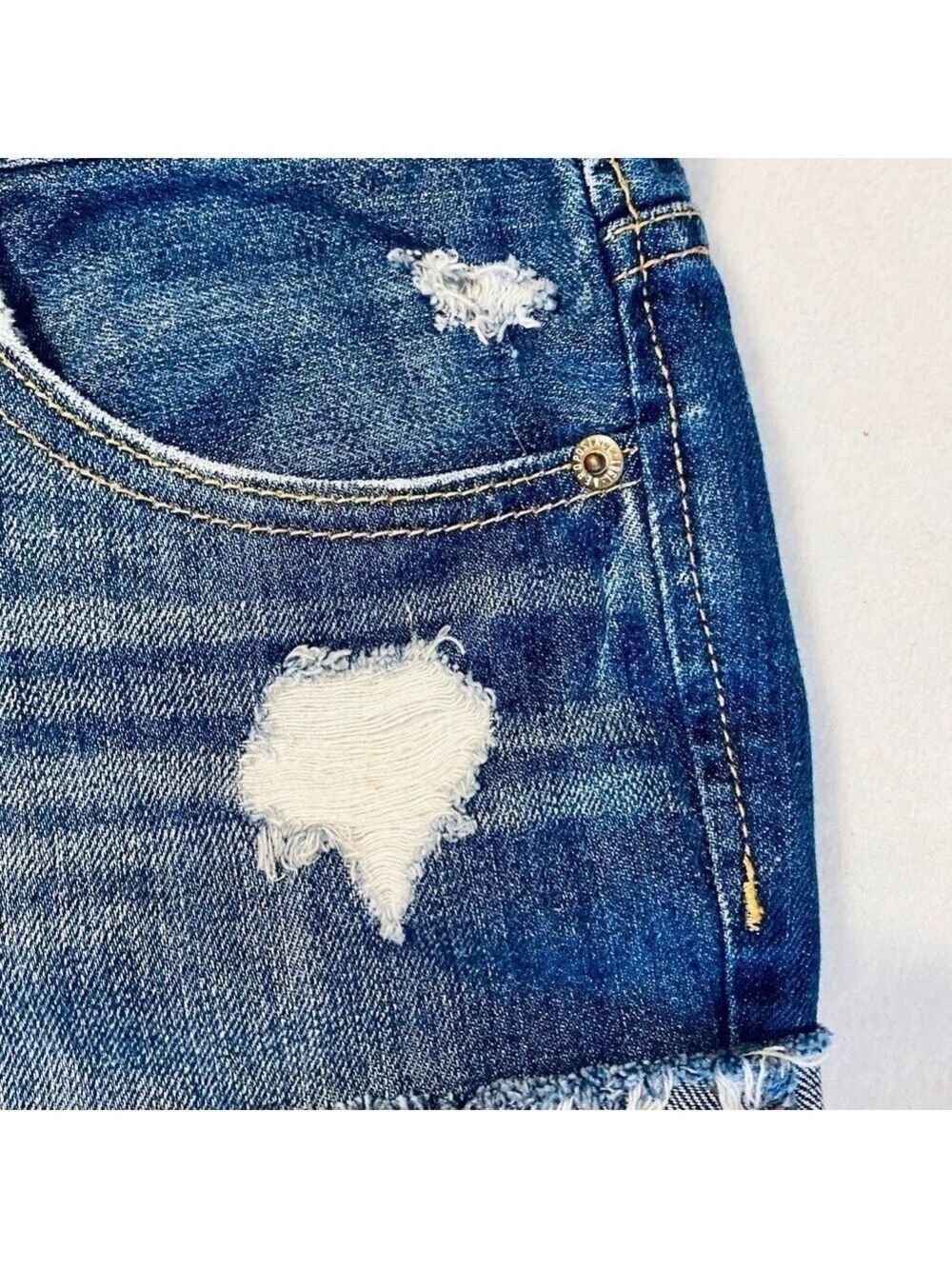 Aeropostale Low Rise Denim Distressed Cut Off Jean Shorts - Picture 8 of 16